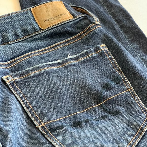 American Eagle Women's Super Stretch Jeans Size 4 - Picture 3 of 5
